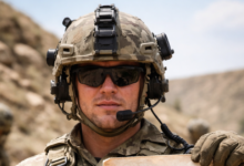 ما هي البطاقة التي يحملها كل طيار أميركي و تشكل حبل نجاته ؟